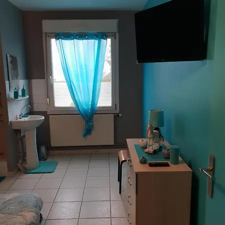 Les Chambres D Hotes Fleuries De La Jardinerie D فندق مبيت وإفطار